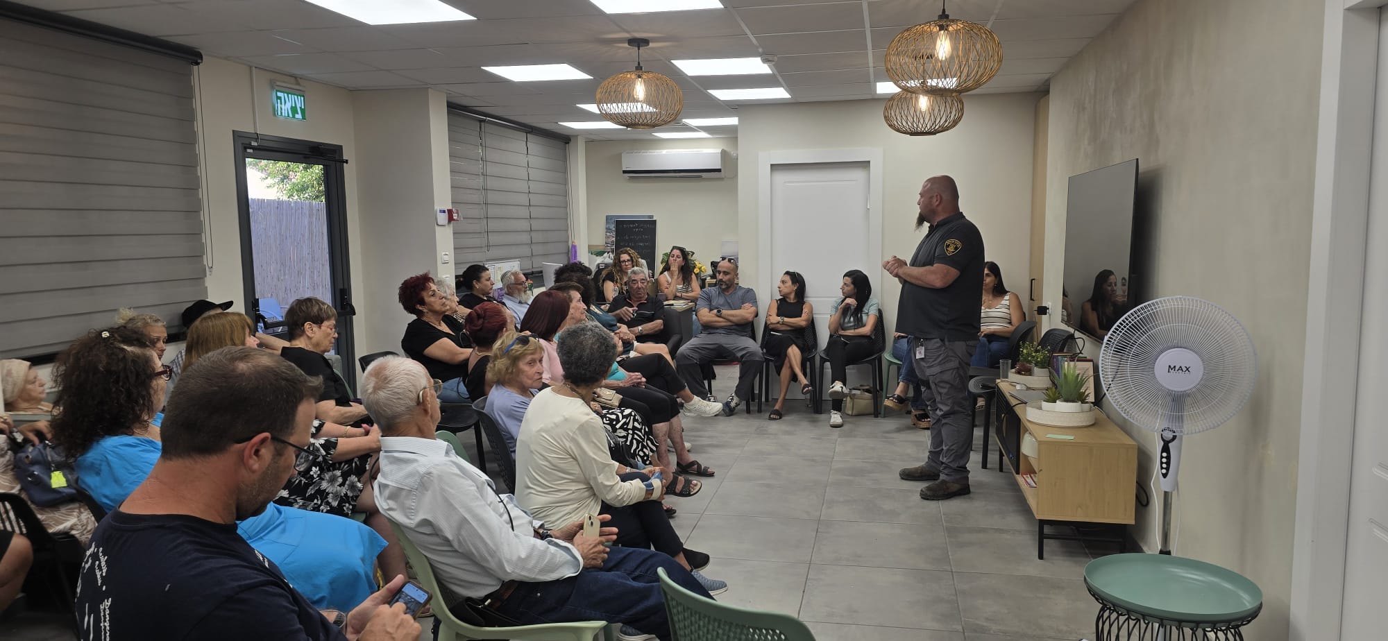 סלון שכונתי