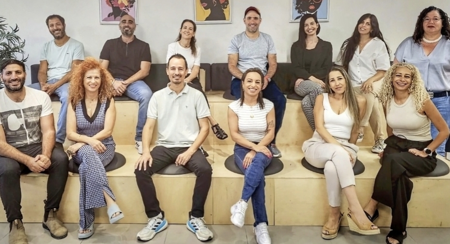 צוות מלא